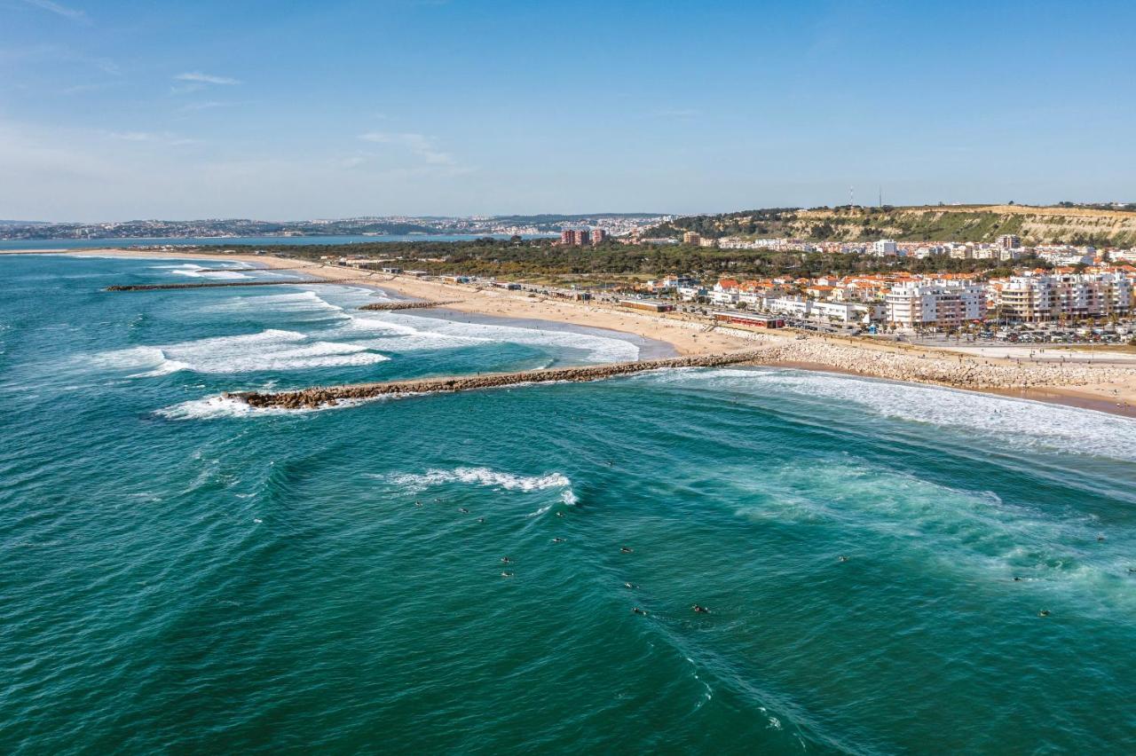 Costa Beach Apartment By The Portuguese Butler Costa da Caparica Exterior photo
